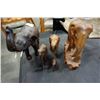 Image 1 : 5 WOOD CARVED ELEPHANTS