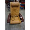 Image 1 : GULSTREAM MASSAGE CHAIR MODEL 9620 - WORKING