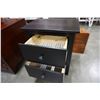 Image 2 : 2 DRAWER NIGHT STAND