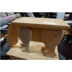 PINE BEAR PLANTER STAND