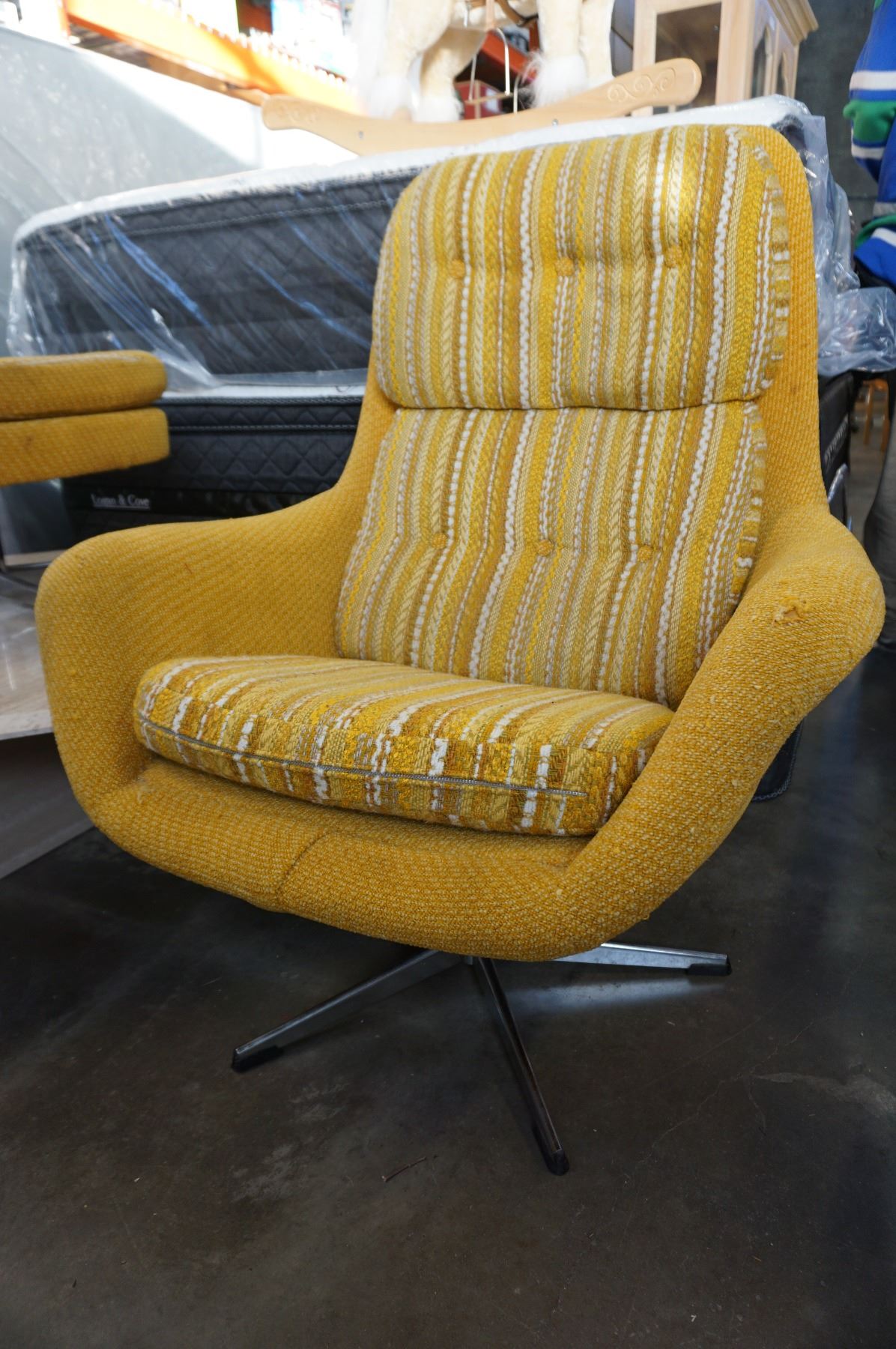 MCM YELLOW FABRIC SWIVEL CHAIR AND OTTOMAN - Big Valley Auction