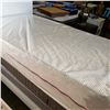 Image 3 : TWIN XL SIZE DOUGLAS MEMORY FOAM MATTRESS, WITH REMOVABLE COVER