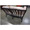 Image 2 : RATTAN LOVE SEAT W/ CUSHIONS