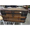 Image 1 : VINTAGE WOOD STEAMER TRUNK
