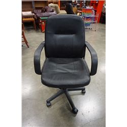 BLACK LEATHER GAS LIFT OFFICE CHAIR