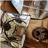 Image 3 : BOX OF LEADED GLASS SHADES AND CASE