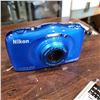 Image 2 : NIKON COOLPIX 533 UNDERWATER DIGITAL CAMERA AND NAIWA SUPER SLIM RADIO