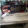Image 1 : BED HEAD CURLING IRON AND SECRET WAVE HAIR IRON
