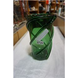 18" GREEN GLASS SPIRAL VASE