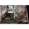 Image 3 : TRAY OF CASED JEWELLERY, RINGS, AND WATCH