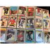Image 4 : BINDER OF VINTAGE OPEECHEE STAR CARDS