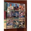 Image 3 : BINDER OF MLB BASEBALL VINTAGE CARDS