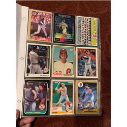 BINDER OF MLB VINTAGE CARDS, STARS