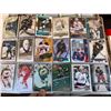 Image 3 : BINDER OF HOCKEY STAR CARDS AND MORE