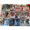 Image 4 : BINDER OF HOCKEY STAR CARDS AND MORE