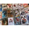 Image 4 : BINDER OF HOCKEY SUPERSTAR CARDS AND OTHERS