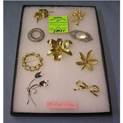 Great collection of vintage costume jewelry pins