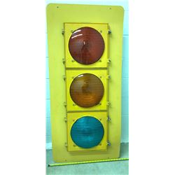 TRAFFIC LIGHT