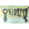 Image 2 : LOT OF VINTAGE TOOLS AS DISPLAY