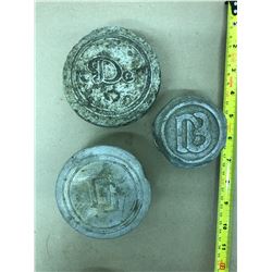 GR OF 3, DODGE / DE SOTO HUB CAPS