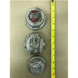 GR OF 3, GREASE CAPS - NASH, WHIPPET, OAKLAND
