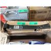 Image 1 : Case of 12 New Wonder Wrecking Bars