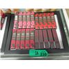 Image 1 : 20 Burt's Bee's 100% Natural Lipstick - 4 Colours