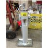 Image 1 : 2000 Pound Trailer Jack