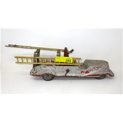 1940s Solid Cast Wyandotte Ladder Truck