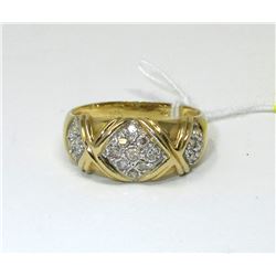 18KT Yellow Gold and Pavé Diamond Ring