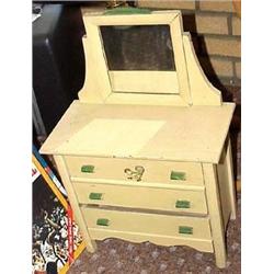 1940 Doll Dresser
