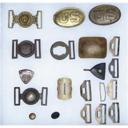 LOT OF MISCELLANEOUS ACCOUTREMENT ITEMS