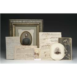 MAGNIFICENT FRAMED OVAL OIL MINIATURE PORTRAIT OF