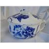 Image 1 : Flow Blue/Blue Willow Covered Chamber Pot w/ Hand