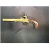 Image 2 : C. 1770 London Pair of Brass Framed Flintlock Boxlock Dueling Pistols with Cannon Style Barrels