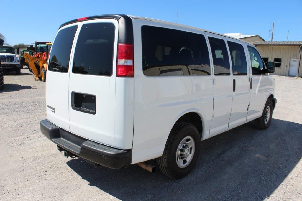 2017 chevy passenger van 2017 chevy passenger van