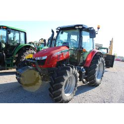 2015 MASSEY FERGUSON 5612 Tractor