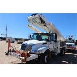 2009 INTERNATIONAL 4300 Boom / Bucket / Crane Truck