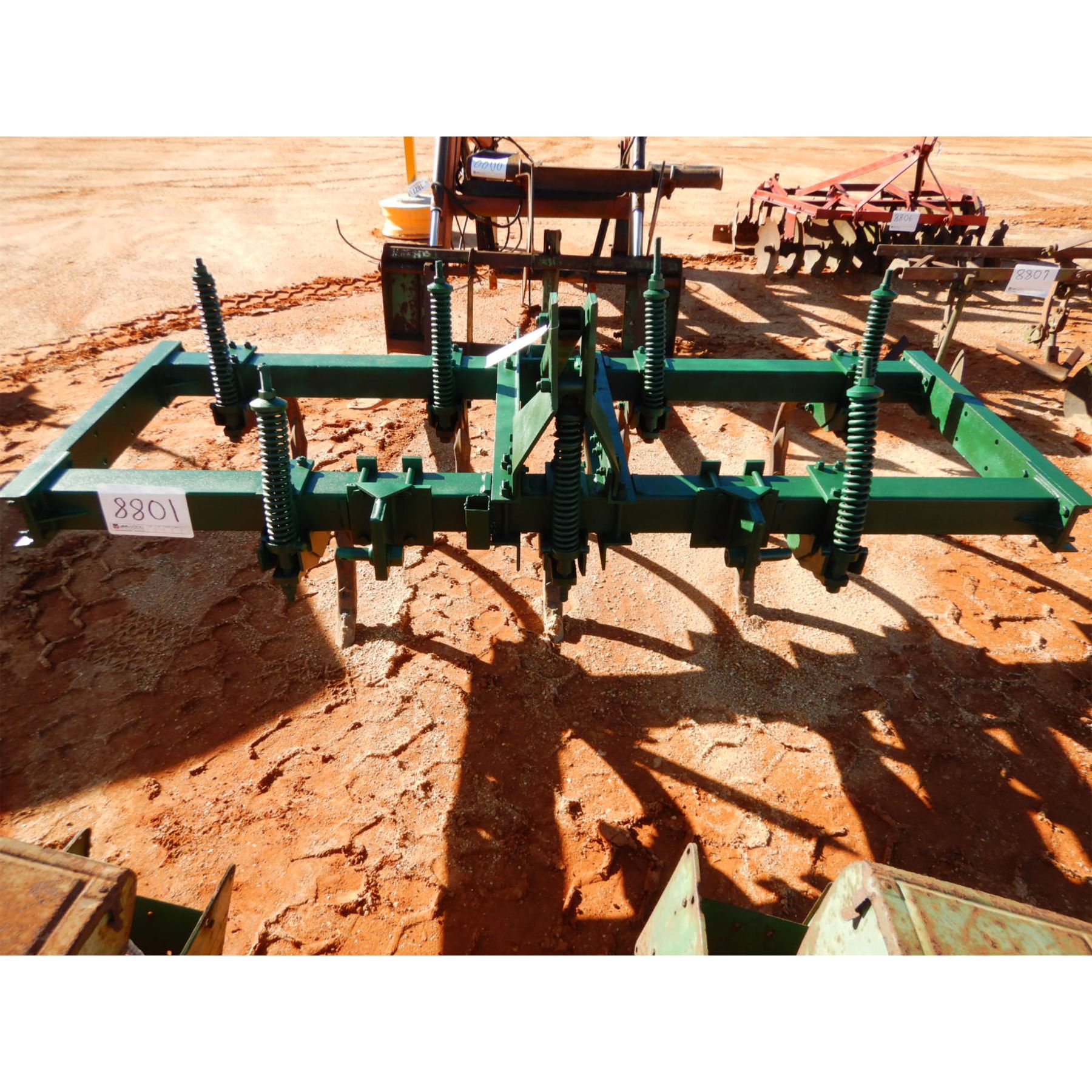 CHISEL PLOW Tillage Equipment