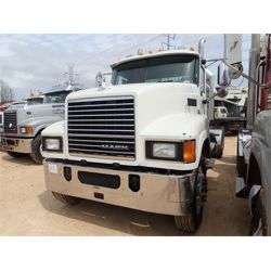 2009 MACK CHU613 Day Cab Truck