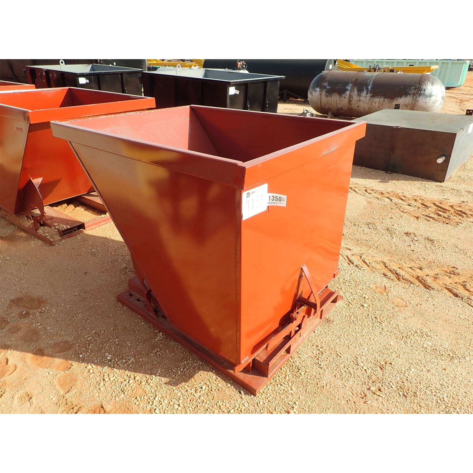 KIT CONTAINERS SELF DUMPING HOPPER Miscellaneous