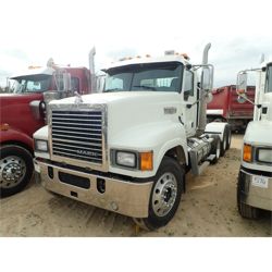 2014 MACK CHU613 Day Cab Truck