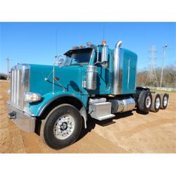2013 PETERBILT 388 Sleeper Truck