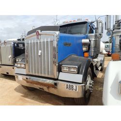 2007 KENWORTH W900 Day Cab Truck