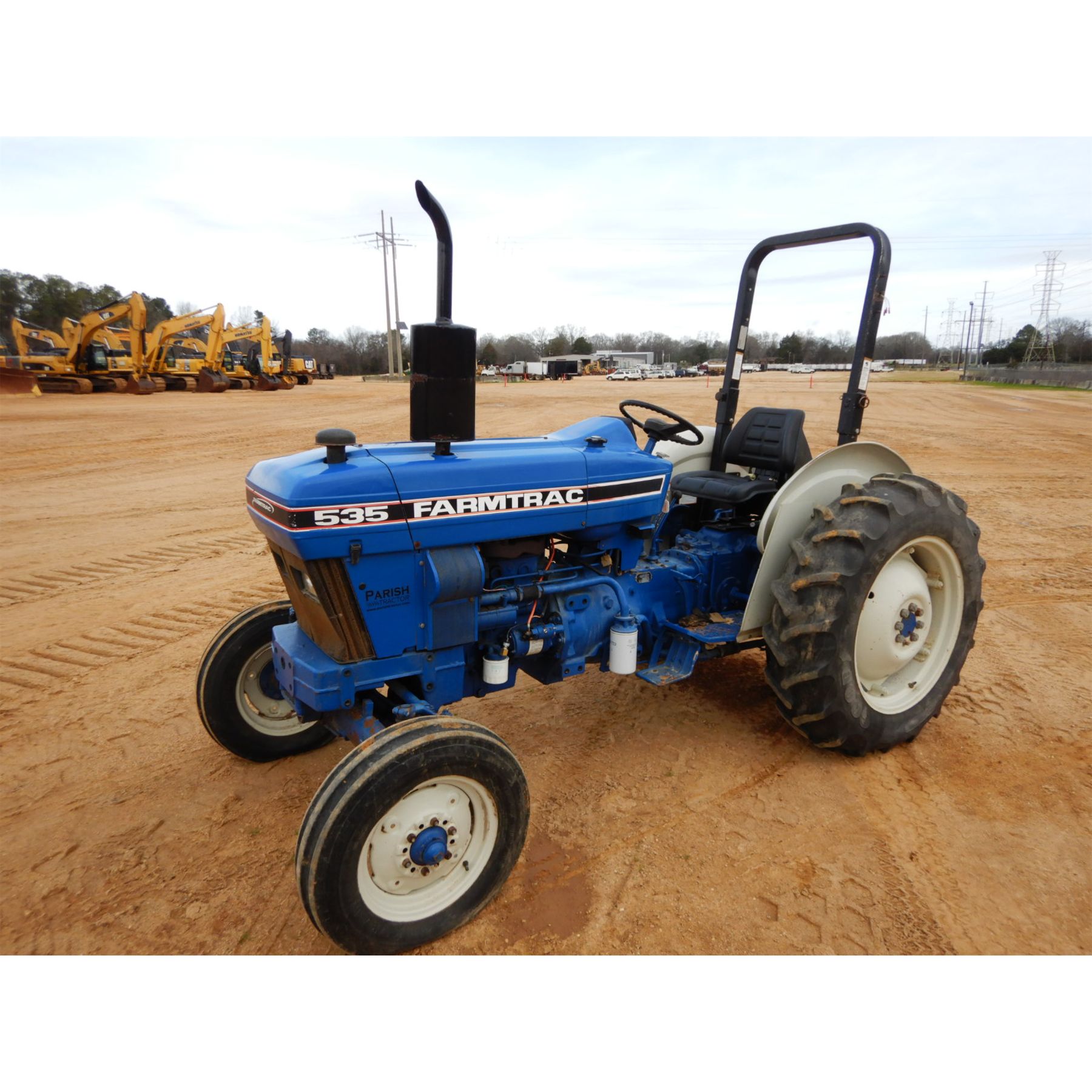 FARMTRAC 535 Tractor