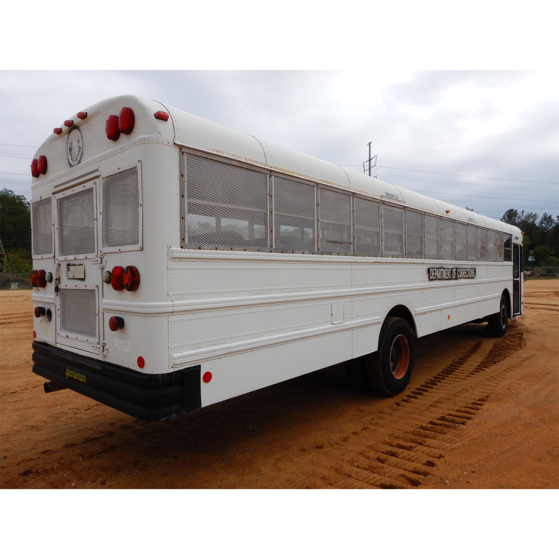 1996 INTERNATIONAL AMTRAN IS3900 Bus / Motorcoach / RV