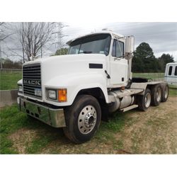 2003 MACK CH613 Day Cab Truck