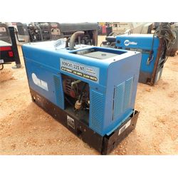 BOBCAT 225 Welding Equipment