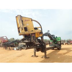 JOHN DEERE 437D Log Loader