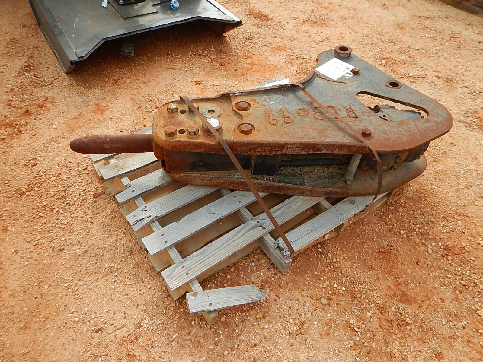 CAT Hammer Attachment J.M. Wood Auction Company, Inc.